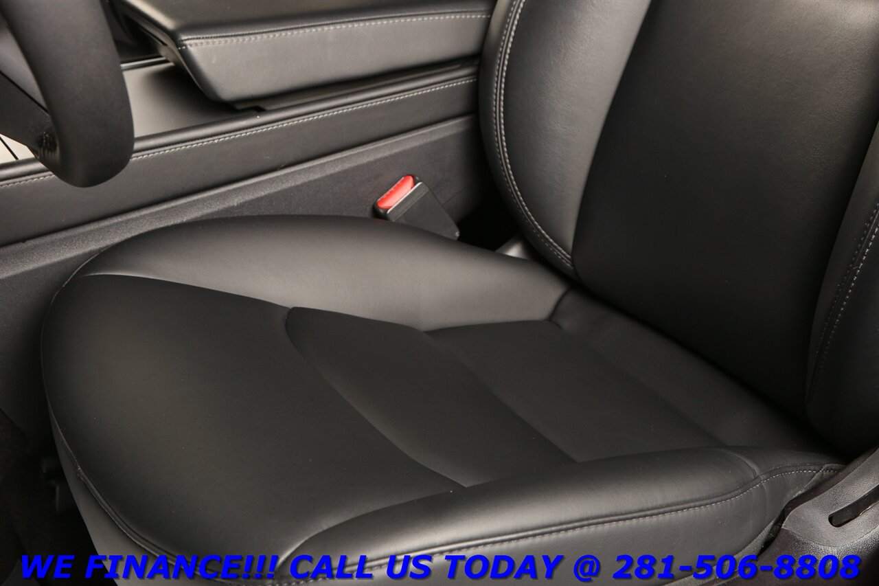 2025 Tesla Model Y 2025 Long Range AWD FSD4 AUTOPILOT NAV PANO 2K MLS   - Photo 13 - Houston, TX 77031
