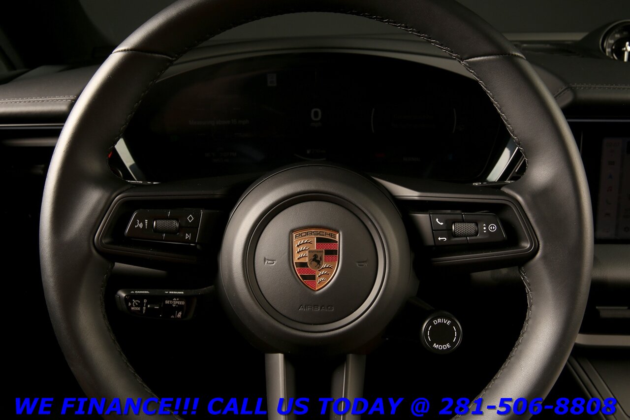 2025 Porsche Macan 2025 4 Electric AWD NAV PANO CHRONO BO ADAPT 3K Mi - Photo 13 - Houston, TX 77031