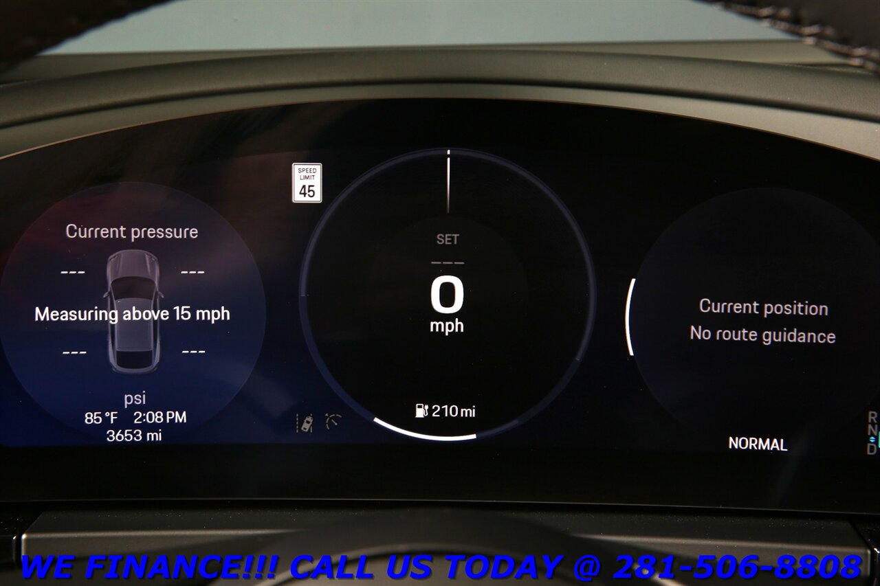 2025 Porsche Macan 2025 4 Electric AWD NAV PANO CHRONO BO ADAPT 3K Mi - Photo 14 - Houston, TX 77031