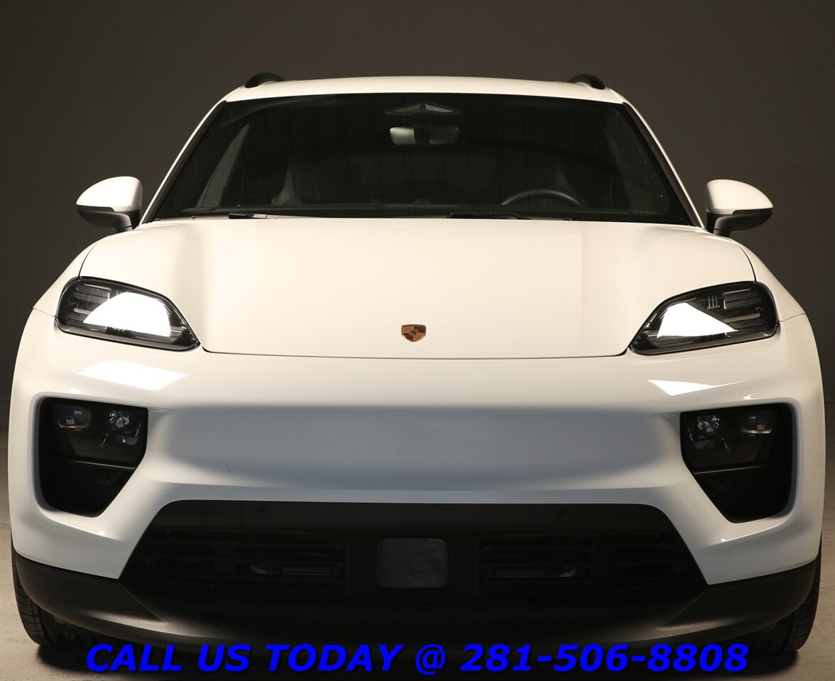 2025 Porsche Macan 2025 4 Electric AWD NAV PANO CHRONO BO ADAPT 3K Mi - Photo 8 - Houston, TX 77031