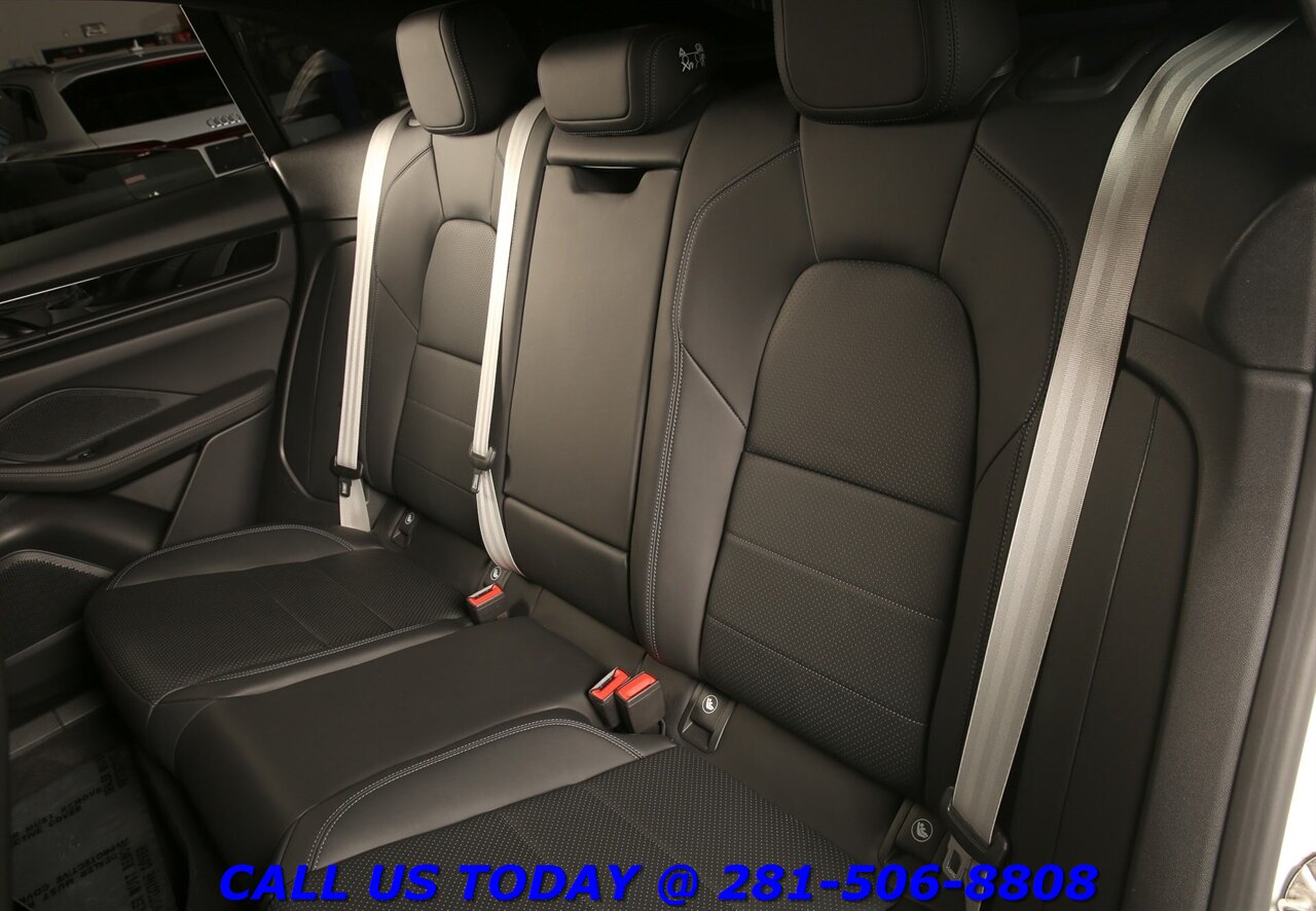 2025 Porsche Macan 2025 4 Electric AWD NAV PANO CHRONO BO ADAPT 3K Mi - Photo 23 - Houston, TX 77031
