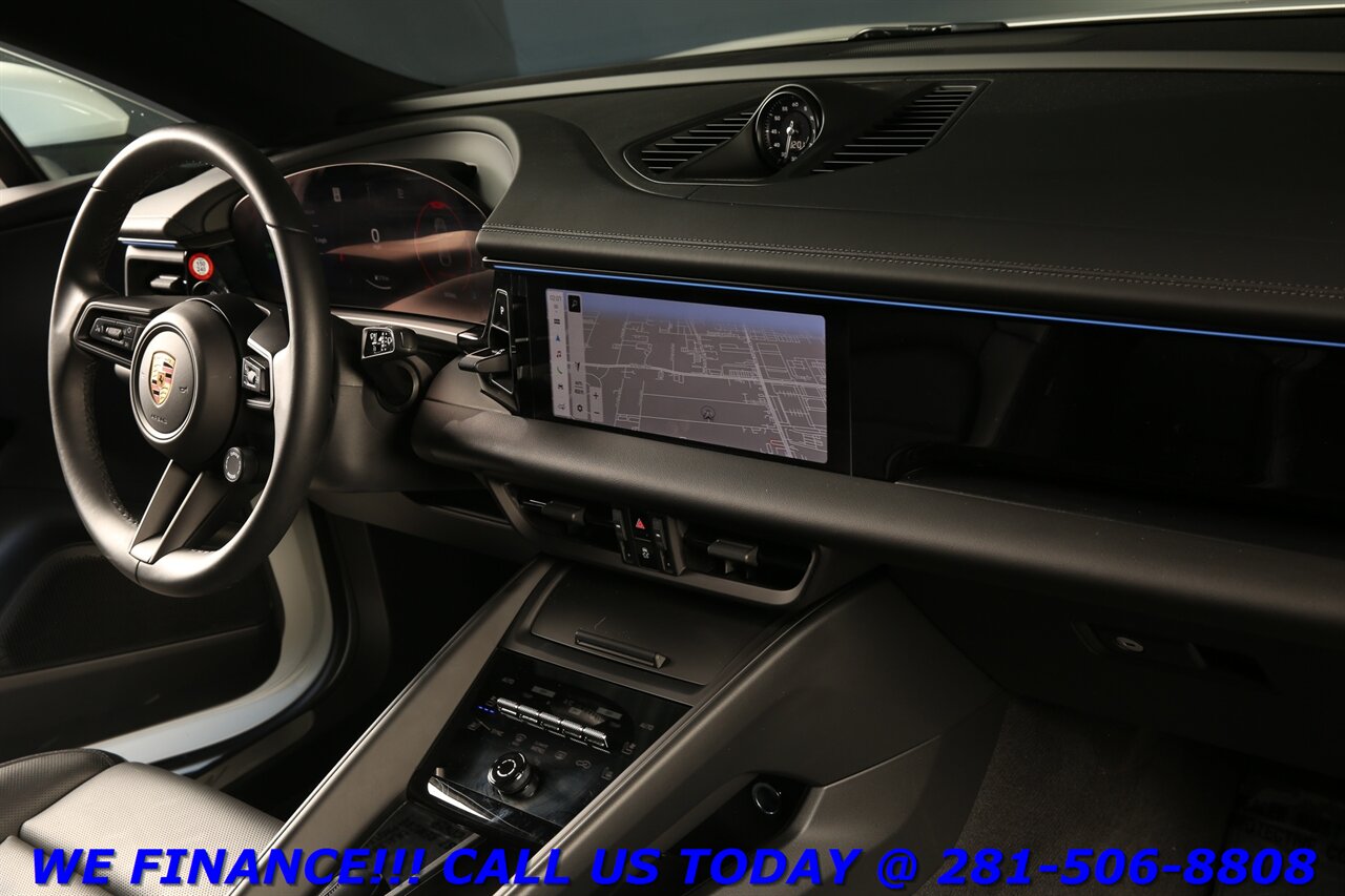 2025 Porsche Macan 2025 4 Electric AWD NAV PANO CHRONO BO ADAPT 3K Mi - Photo 20 - Houston, TX 77031