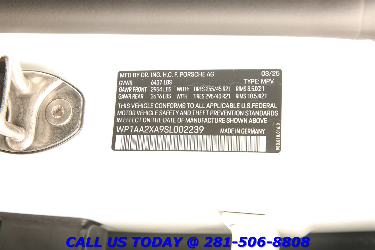 2025 Porsche Macan 2025 4 Electric AWD NAV PANO CHRONO BO ADAPT 3K Mi - Photo 34 - Houston, TX 77031