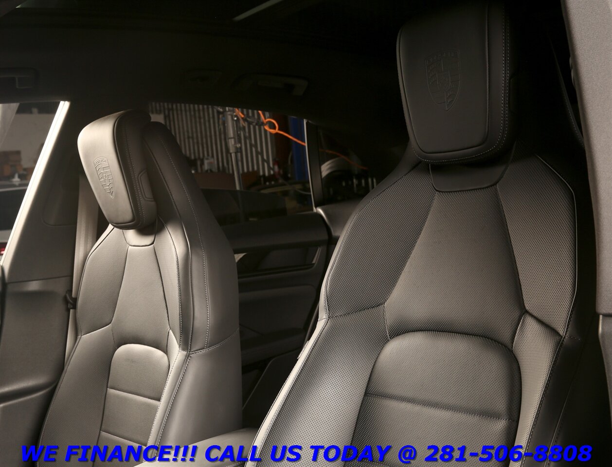 2025 Porsche Macan 2025 4 Electric AWD NAV PANO CHRONO BO ADAPT 3K Mi - Photo 11 - Houston, TX 77031