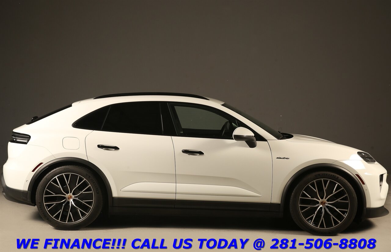 2025 Porsche Macan 2025 4 Electric AWD NAV PANO CHRONO BO ADAPT 3K Mi - Photo 31 - Houston, TX 77031