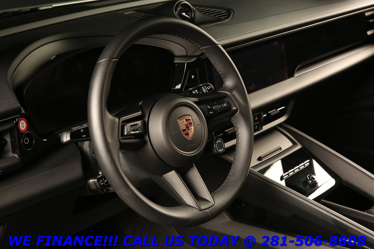 2025 Porsche Macan 2025 4 Electric AWD NAV PANO CHRONO BO ADAPT 3K Mi - Photo 9 - Houston, TX 77031