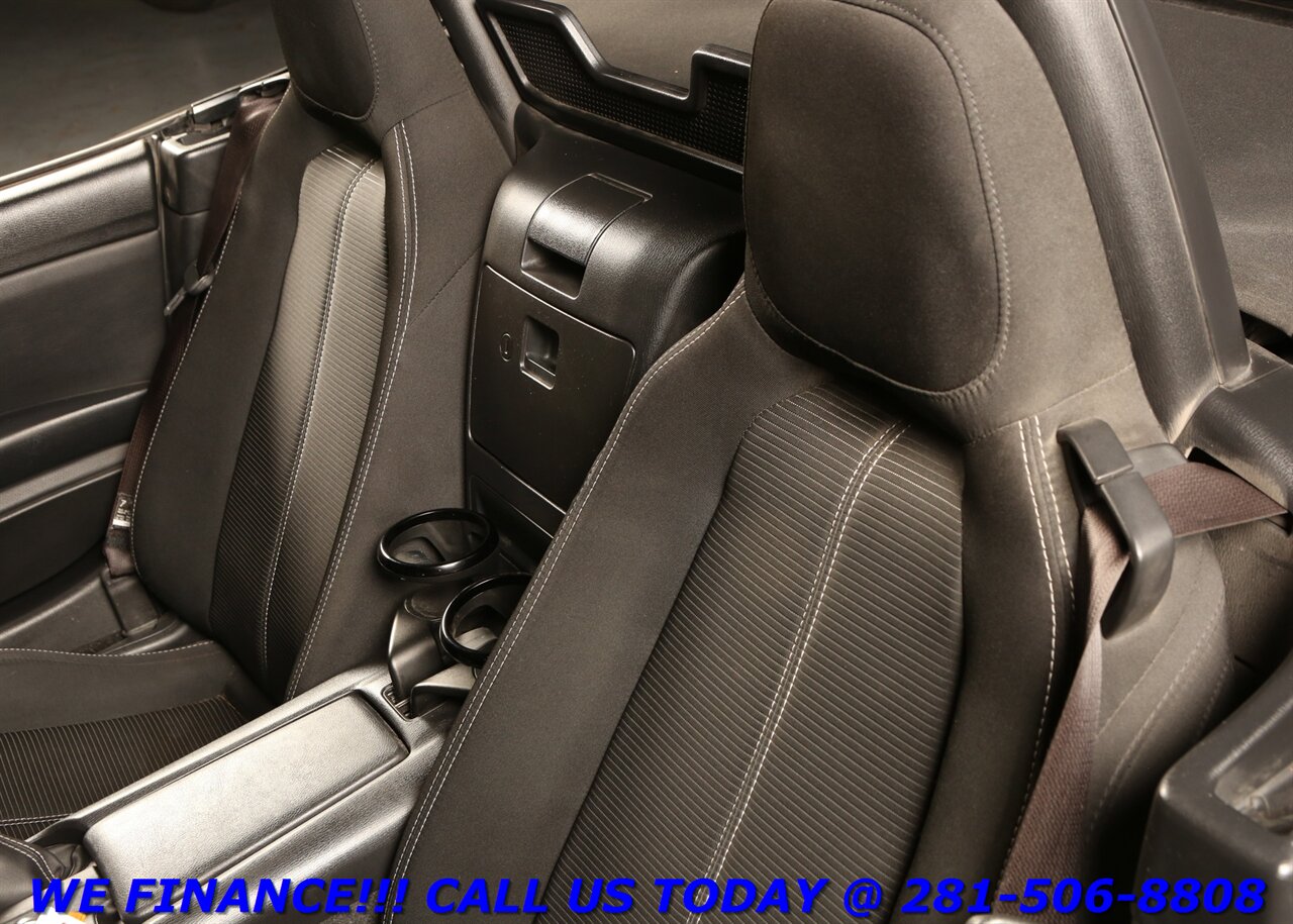 2017 FIAT 124 Spider 2017 Classica CONVERTIBLE MANUAL 6-SPEED 76K MLS   - Photo 12 - Houston, TX 77031