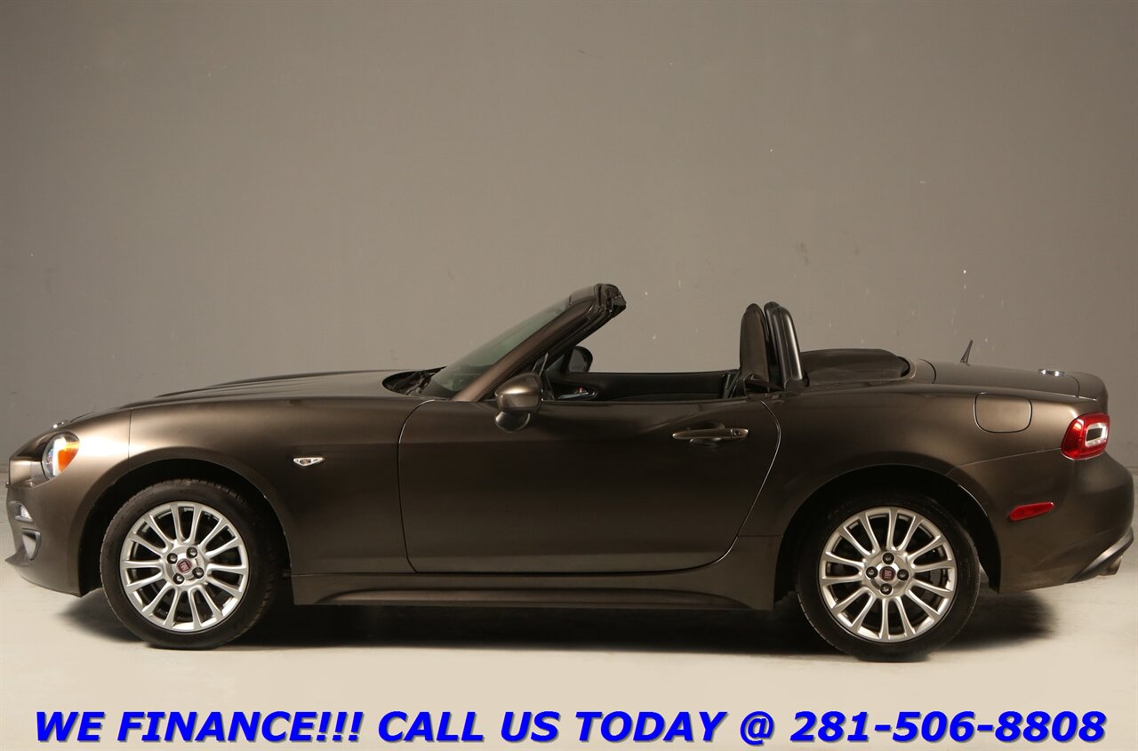 2017 FIAT 124 Spider 2017 Classica CONVERTIBLE MANUAL 6-SPEED 76K MLS   - Photo 4 - Houston, TX 77031