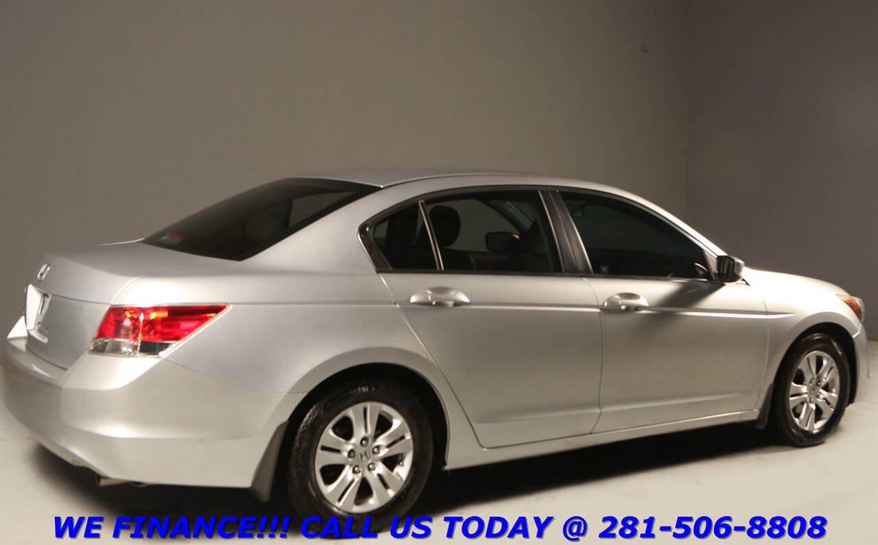 2009 Honda Accord 2009 LX-P LEATHER CRUISE PWR SEAT 16 "ALLOY   - Photo 6 - Houston, TX 77031