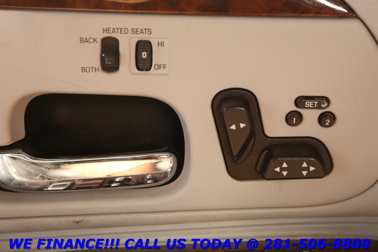 2002 Lincoln Town Car 2002 Cartier LEATHER HEATSEAT WOOD CRUISE 55K MLS - Photo 11 - Houston, TX 77031