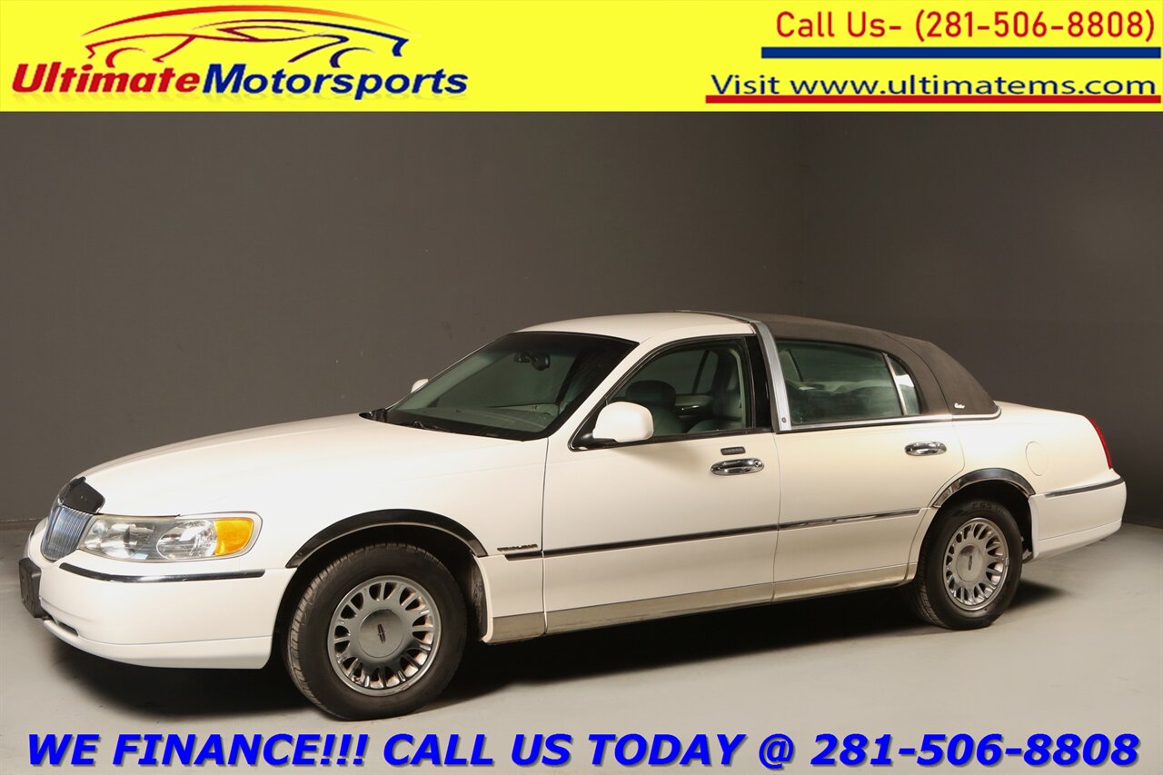 2002 Lincoln Town Car 2002 Cartier LEATHER HEATSEAT WOOD CRUISE 55K MLS   - Photo 1 - Houston, TX 77031