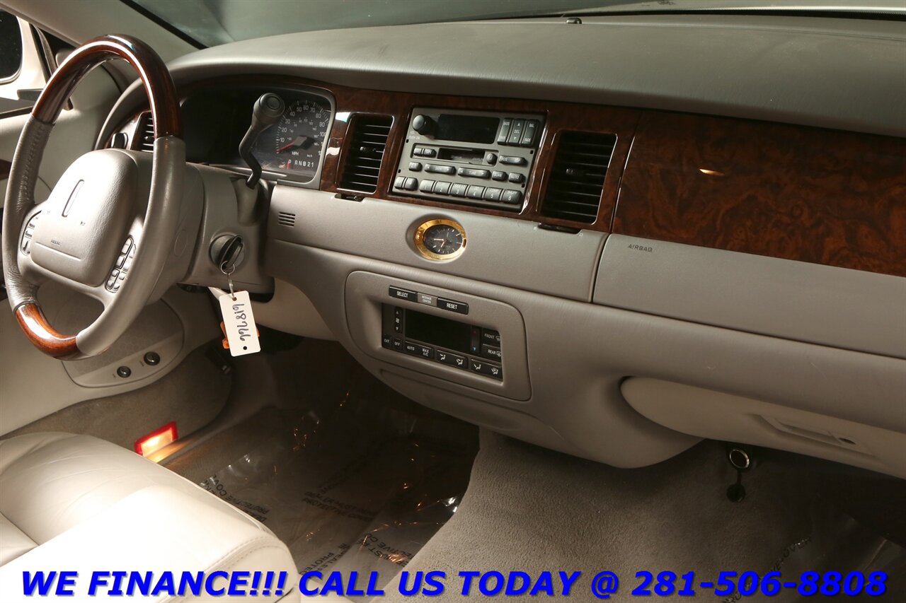 2002 Lincoln Town Car 2002 Cartier LEATHER HEATSEAT WOOD CRUISE 55K MLS - Photo 18 - Houston, TX 77031