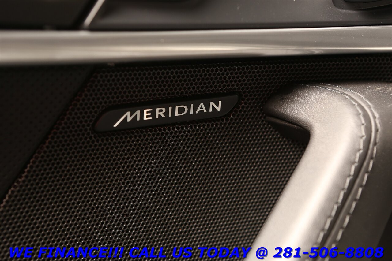 2021 Jaguar F-Type 2021 P300 NAV PANO BLIS MERIDIAN LUX PKG 5K MLS   - Photo 9 - Houston, TX 77031