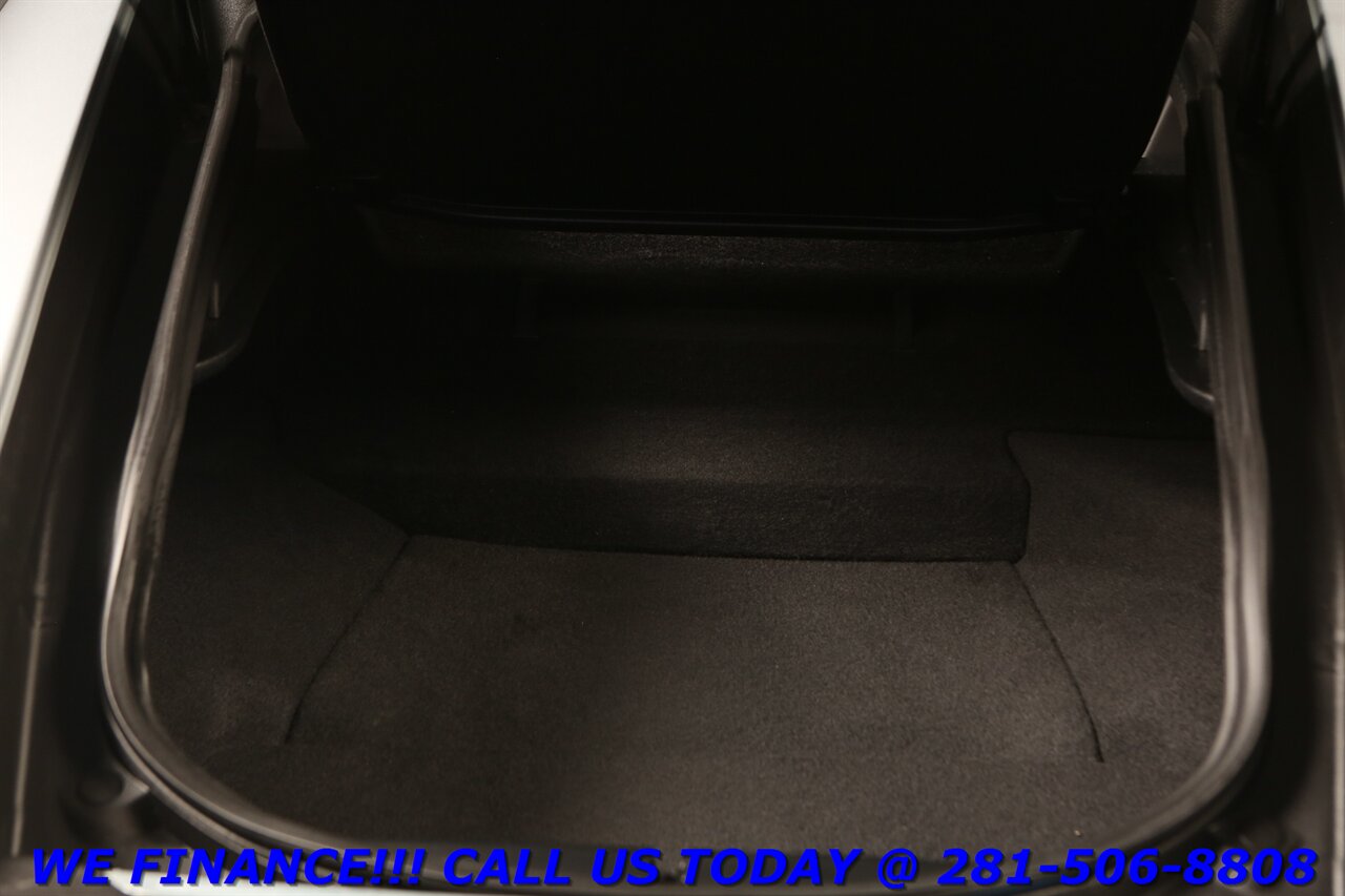 2021 Jaguar F-Type 2021 P300 NAV PANO BLIS MERIDIAN LUX PKG 5K MLS   - Photo 6 - Houston, TX 77031