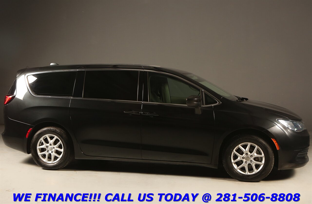 2017 Chrysler Pacifica 2017 Touring BLIND 8PASS CAMERA KEYLESS 76K MLS   - Photo 7 - Houston, TX 77031
