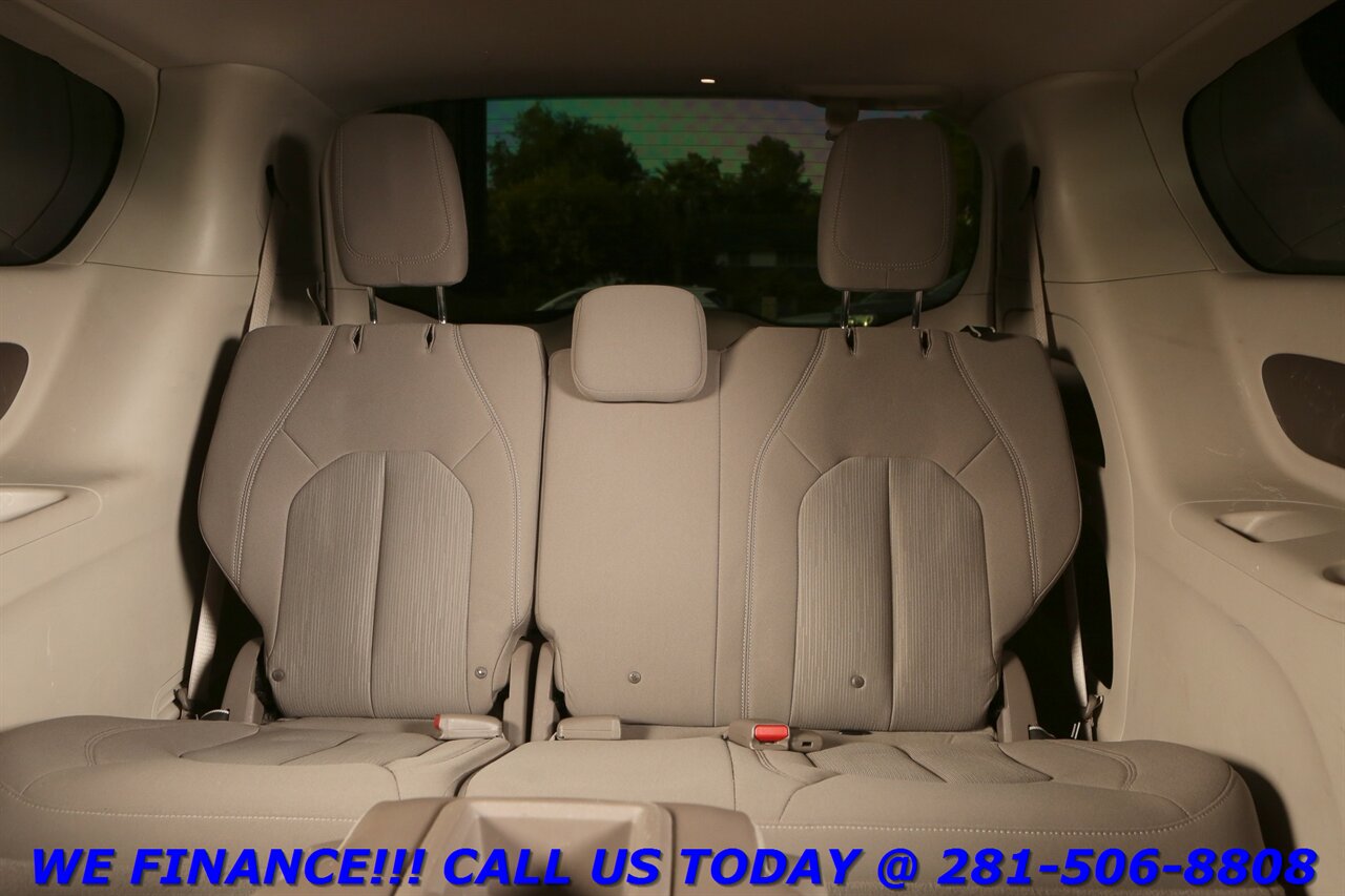2017 Chrysler Pacifica 2017 Touring BLIND 8PASS CAMERA KEYLESS 76K MLS   - Photo 21 - Houston, TX 77031