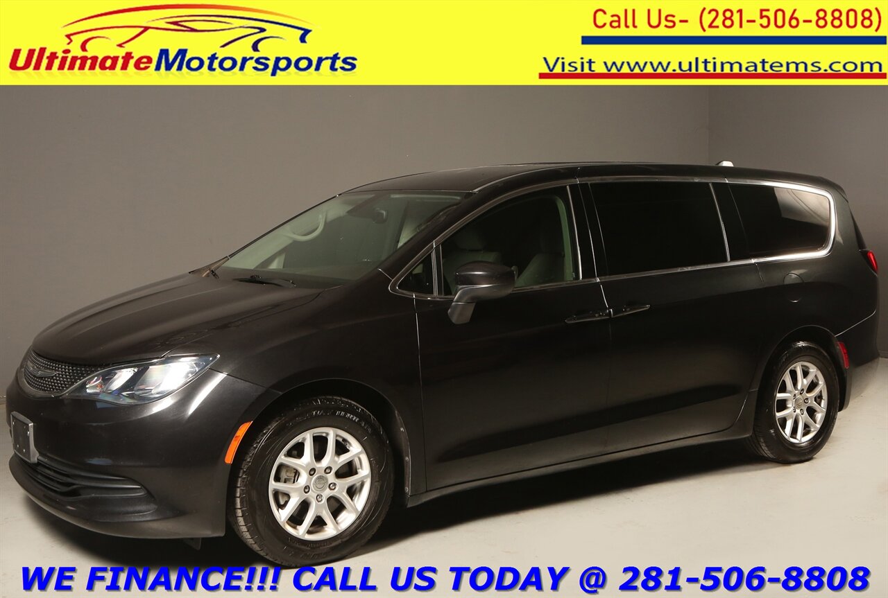2017 Chrysler Pacifica 2017 Touring BLIND 8PASS CAMERA KEYLESS 76K MLS   - Photo 1 - Houston, TX 77031