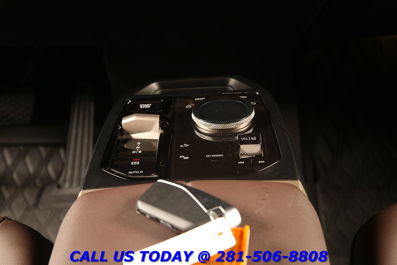 2023 BMW iX 2023 xDrive50 AWD ACTVE-CRUISE NAV PANO BLIS - Photo 26 - Houston, TX 77031