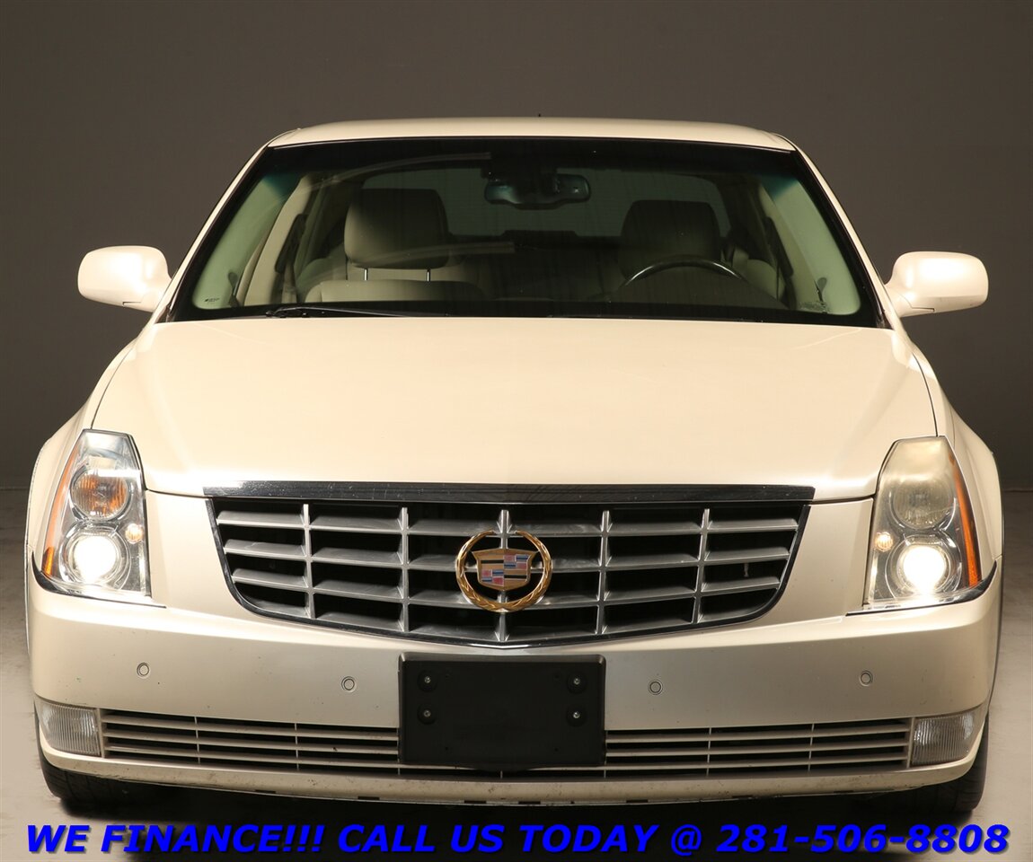 2008 Cadillac DTS 2008 LEATHER HEAT/COOL SEAT WOOD 17 "ALLOYS   - Photo 9 - Houston, TX 77031