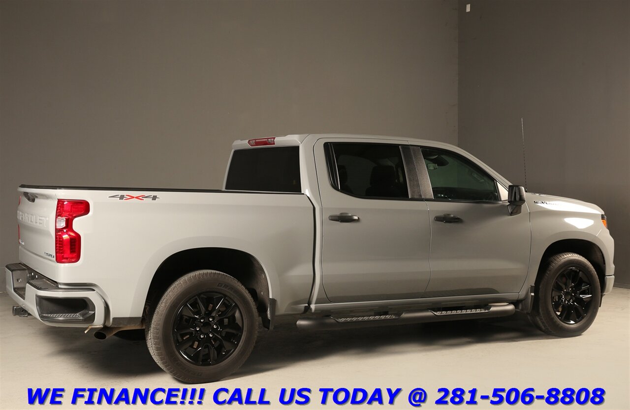 2025 Chevrolet Silverado 1500 2025 Custom 4x4 CREW CARPLAY CAM 9K MLS SLATE GRAY   - Photo 6 - Houston, TX 77031