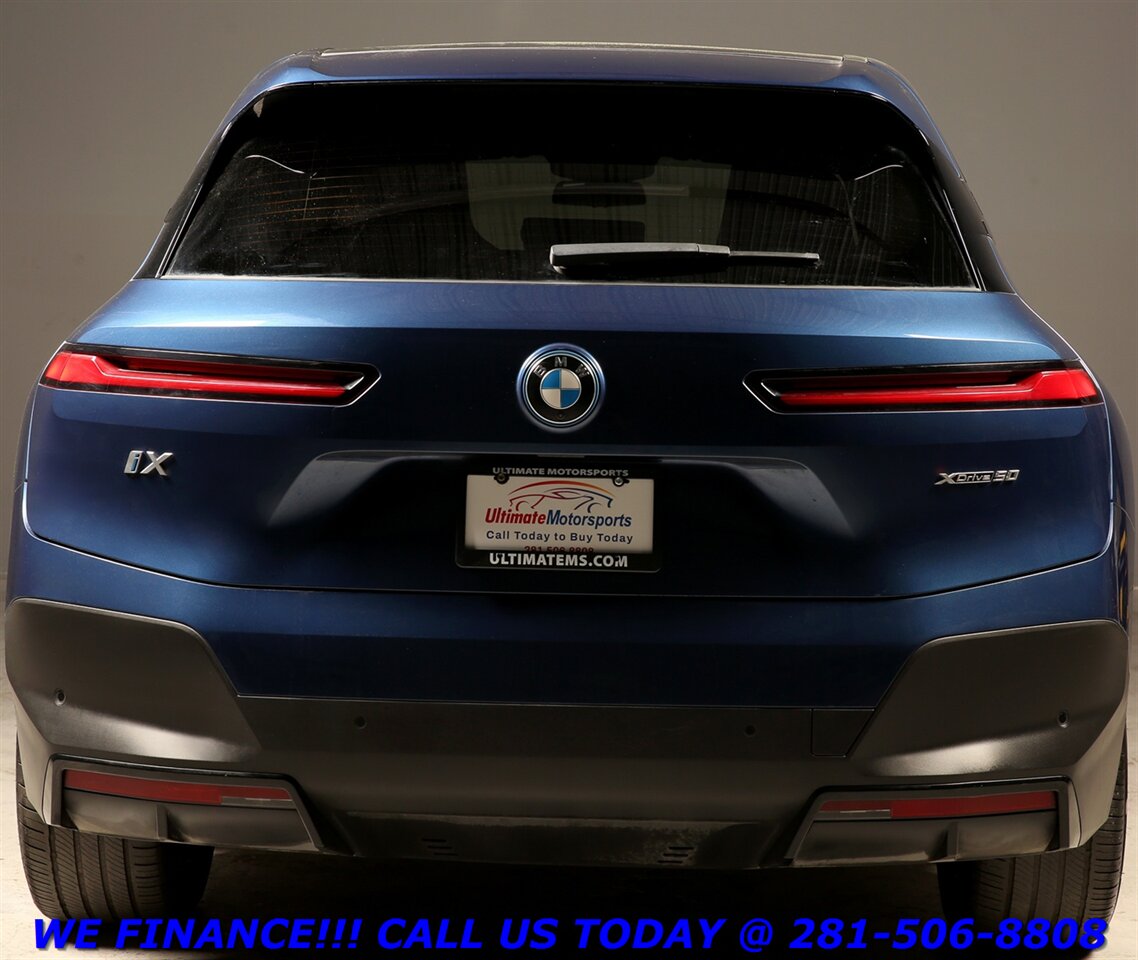 2023 BMW iX 2023 xDrive50 AWD ULT2 PKG HUD PANO ACT CRUISE 42K   - Photo 5 - Houston, TX 77031