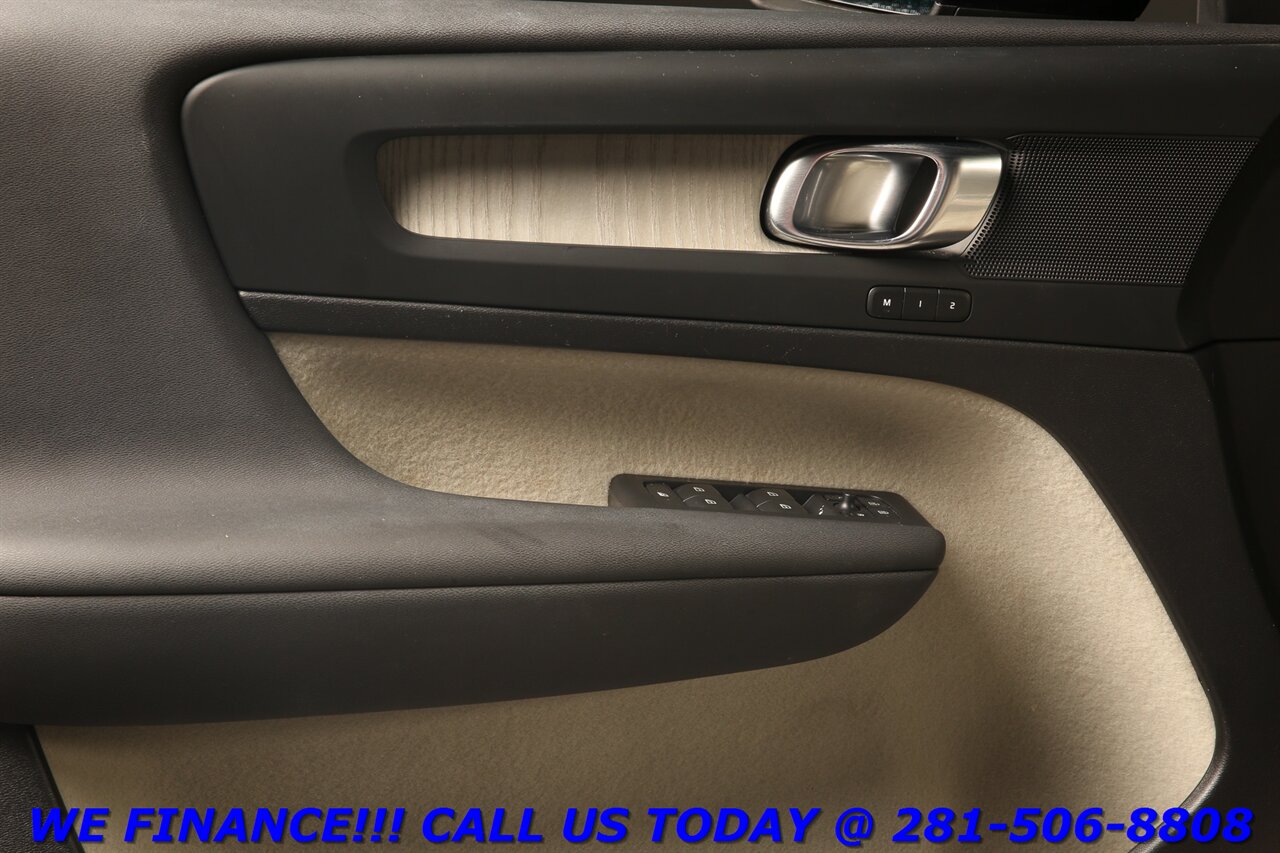 2023 Volvo XC40 2023 B5 Plus Bright Theme AWD NAV PANO BLIND   - Photo 9 - Houston, TX 77031