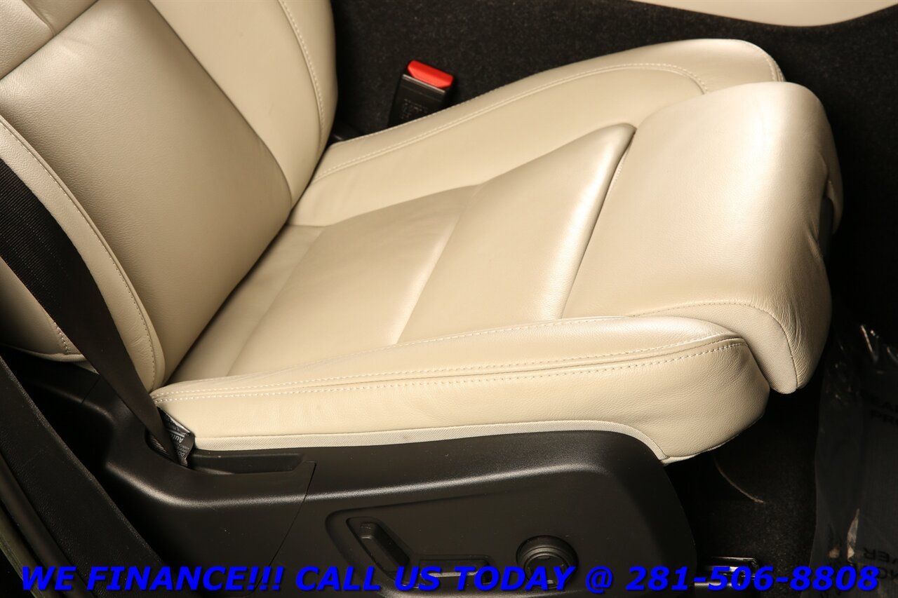 2023 Volvo XC40 2023 B5 Plus Bright Theme AWD NAV PANO BLIND   - Photo 22 - Houston, TX 77031