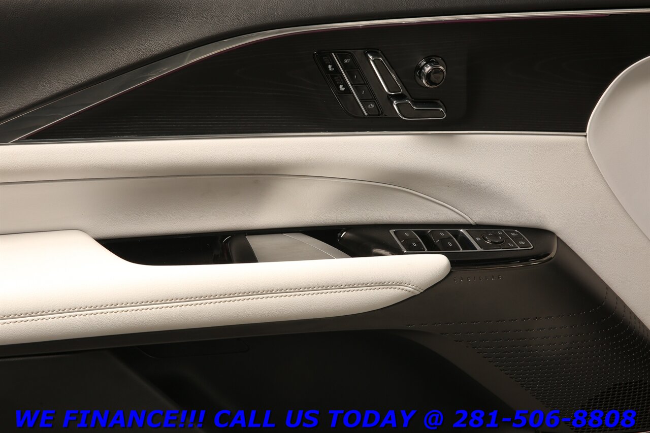 2024 Cadillac LYRIQ 2024 Luxury NAV HUD ADAPT CRUISE PANOROOF 19K MLS   - Photo 9 - Houston, TX 77031