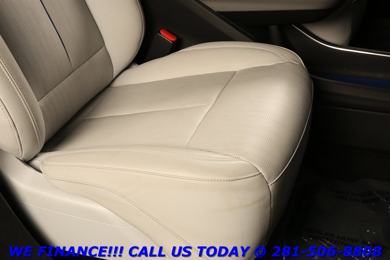 2024 Cadillac LYRIQ 2024 Luxury NAV HUD ADAPT CRUISE PANOROOF 19K MLS   - Photo 22 - Houston, TX 77031