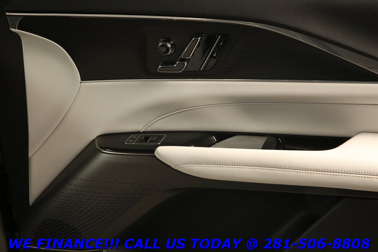 2024 Cadillac LYRIQ 2024 Luxury NAV HUD ADAPT CRUISE PANOROOF 19K MLS   - Photo 26 - Houston, TX 77031