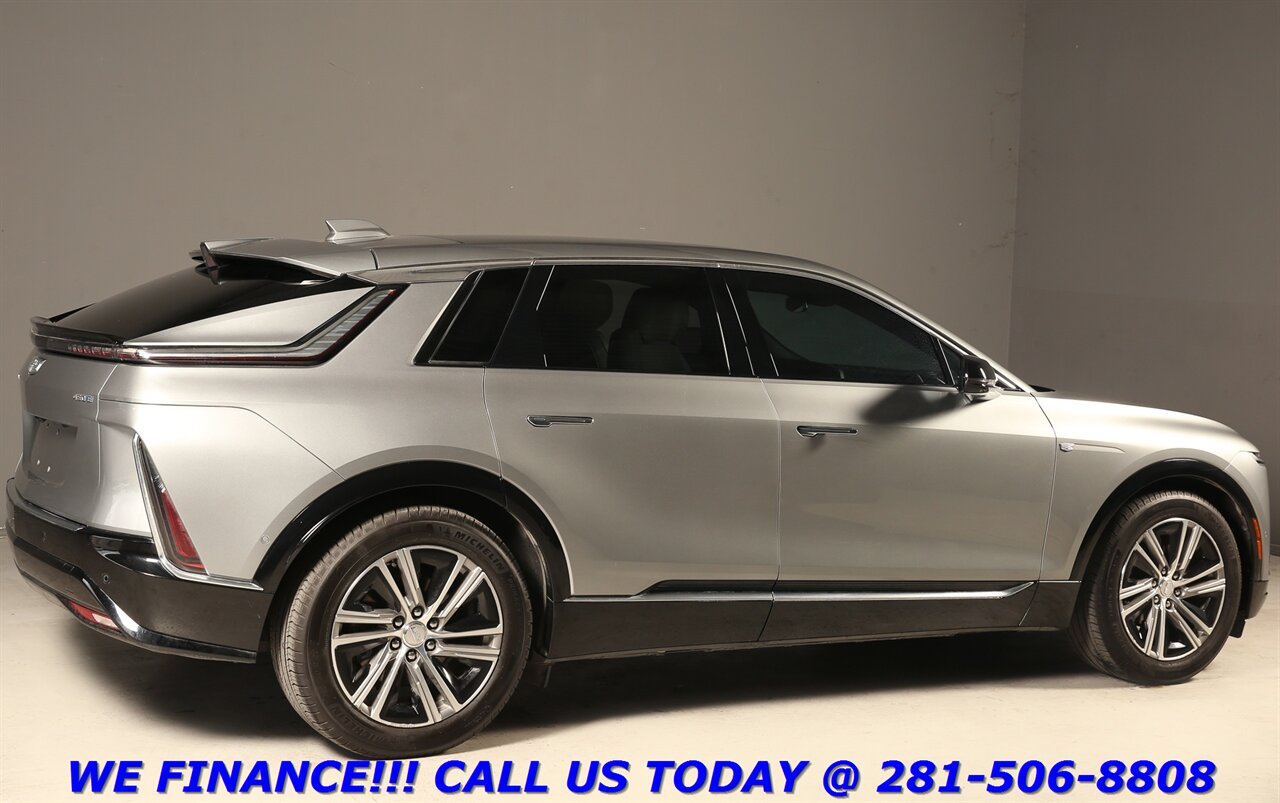2024 Cadillac LYRIQ 2024 Luxury NAV HUD ADAPT CRUISE PANOROOF 19K MLS   - Photo 6 - Houston, TX 77031
