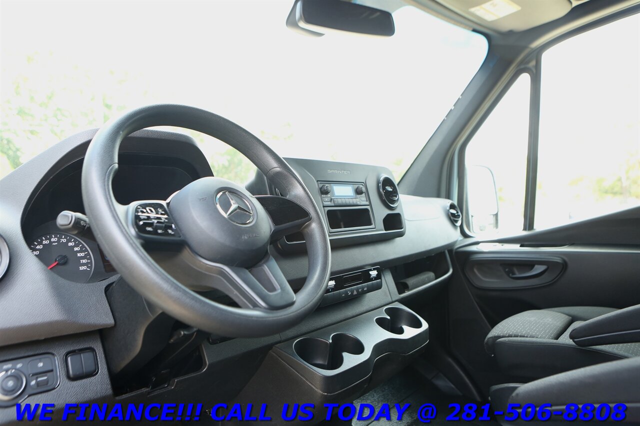 2023 Mercedes-Benz Sprinter 2023 2500 DIESEL CARGO VAN HIGH ROOF COMMERCIAL   - Photo 9 - Houston, TX 77031