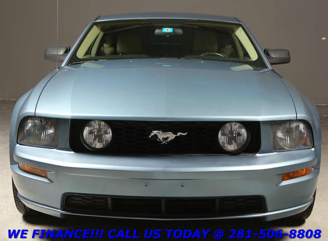 2005 Ford FORD MUSTANG GT DELUXE 5-SPEED MANUAL V8 LEATHER PWR SEAT   - Photo 8 - Houston, TX 77031