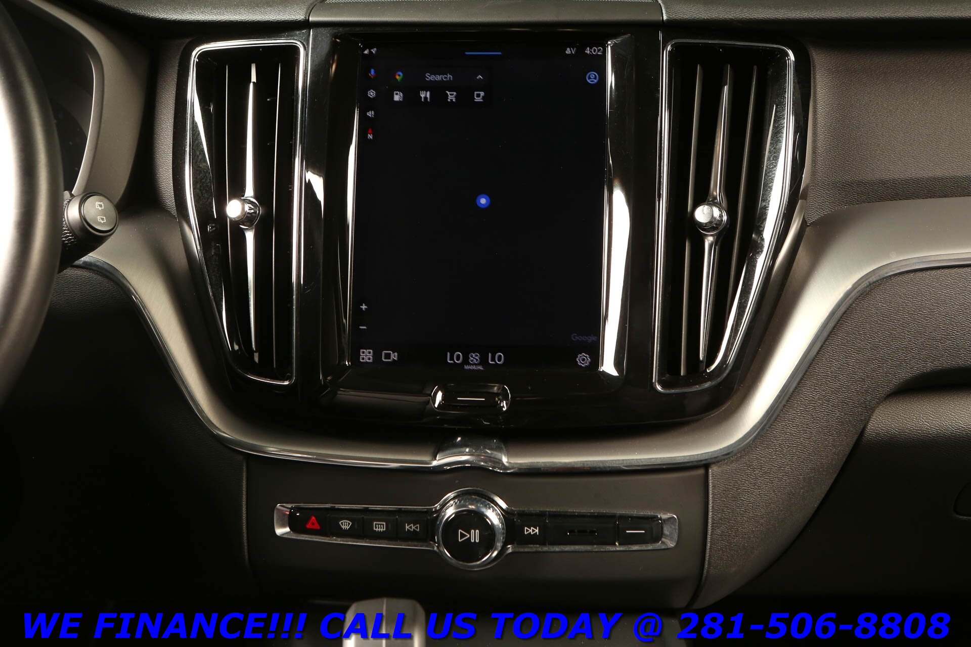 2023 Volvo XC60 B5 Core photo 13