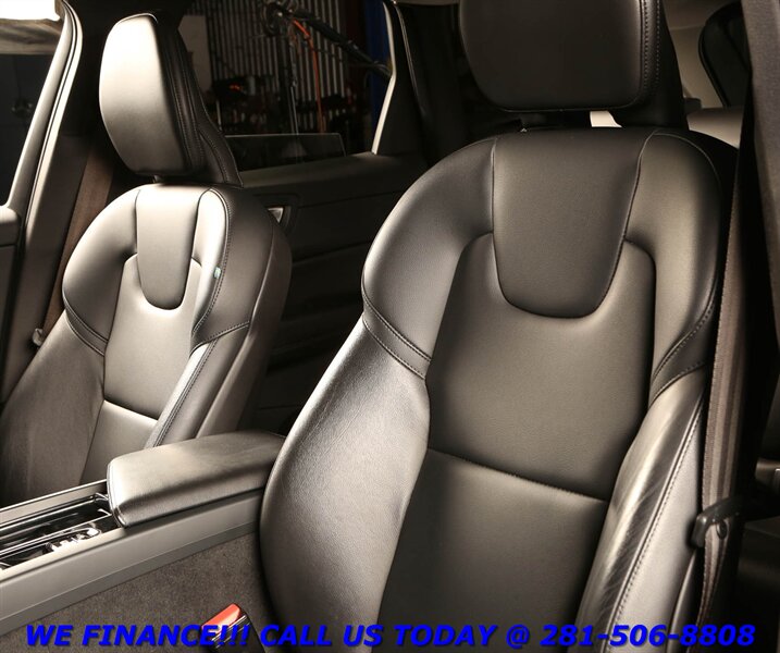 used 2023 Volvo XC60 car, priced at $28,995