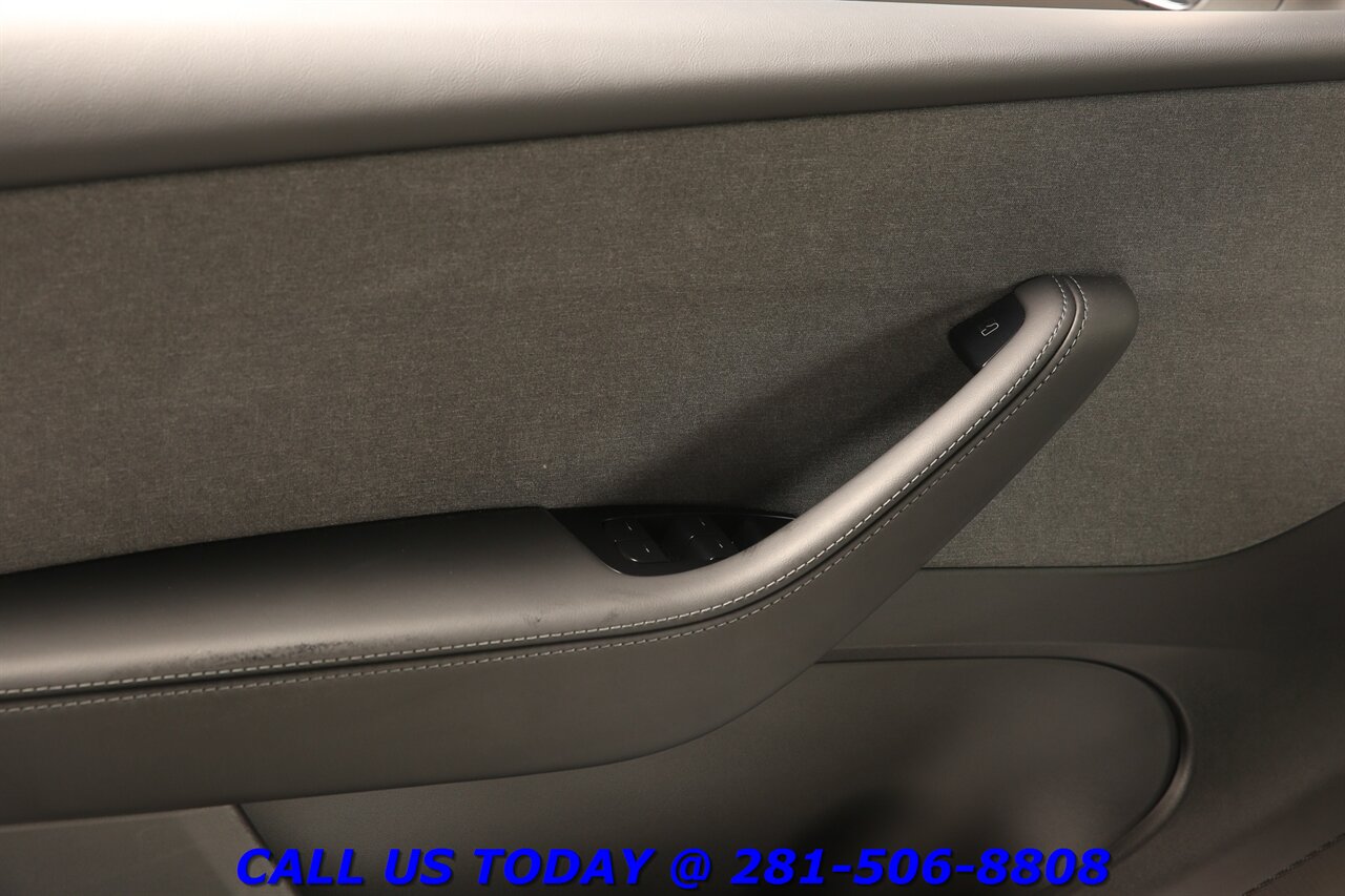 2026 Tesla Model Y LONG RANGE FSD4 Ai AUTOPILOT HEATSEAT 5K Mi - Photo 9 - Houston, TX 77031