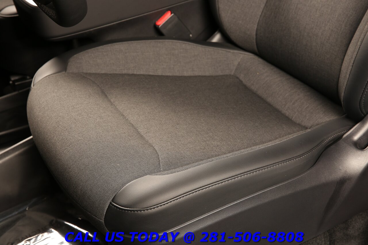 2026 Tesla Model Y LONG RANGE FSD4 Ai AUTOPILOT HEATSEAT 5K Mi - Photo 12 - Houston, TX 77031