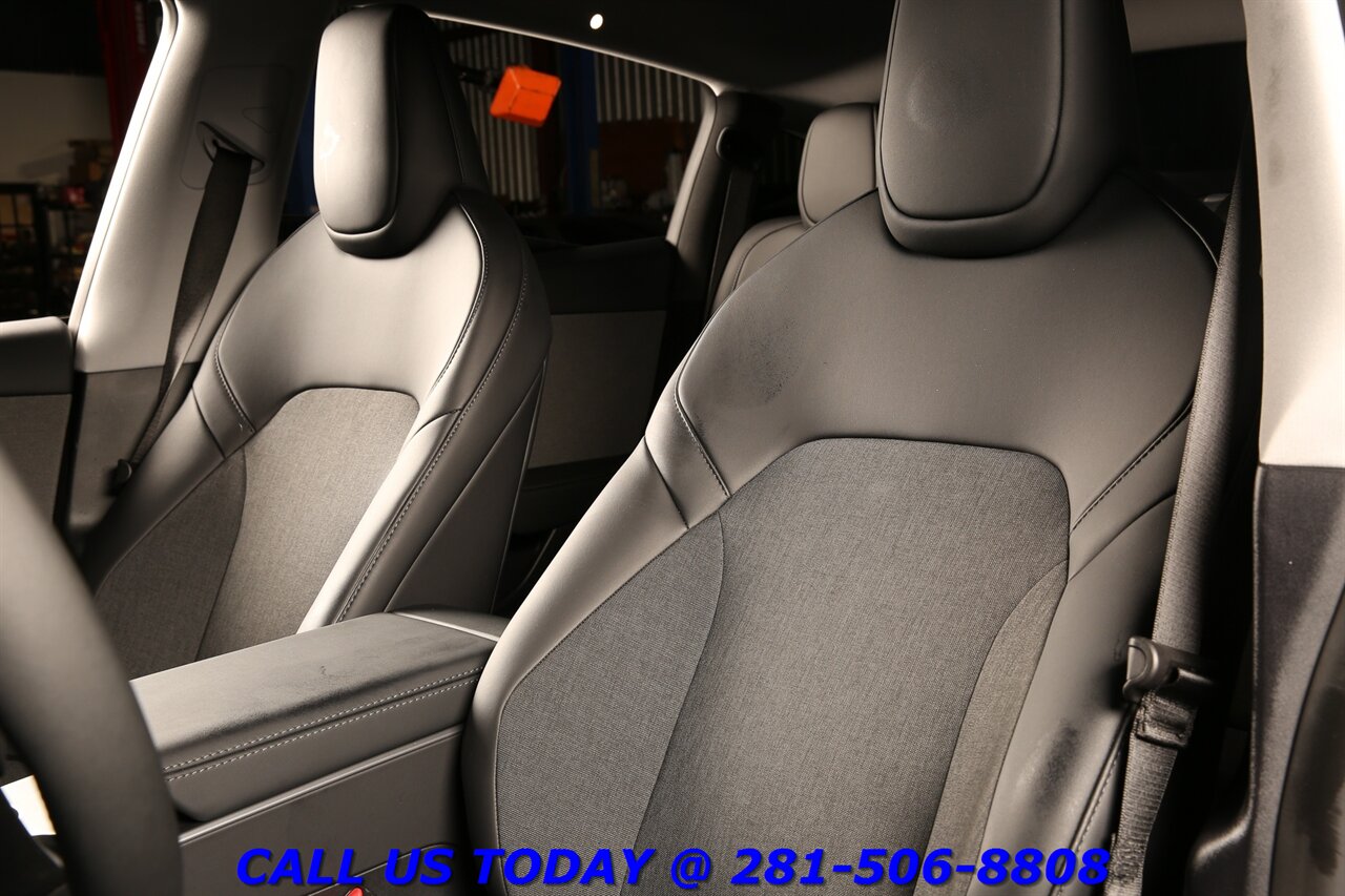 2026 Tesla Model Y LONG RANGE FSD4 Ai AUTOPILOT HEATSEAT 5K Mi - Photo 11 - Houston, TX 77031