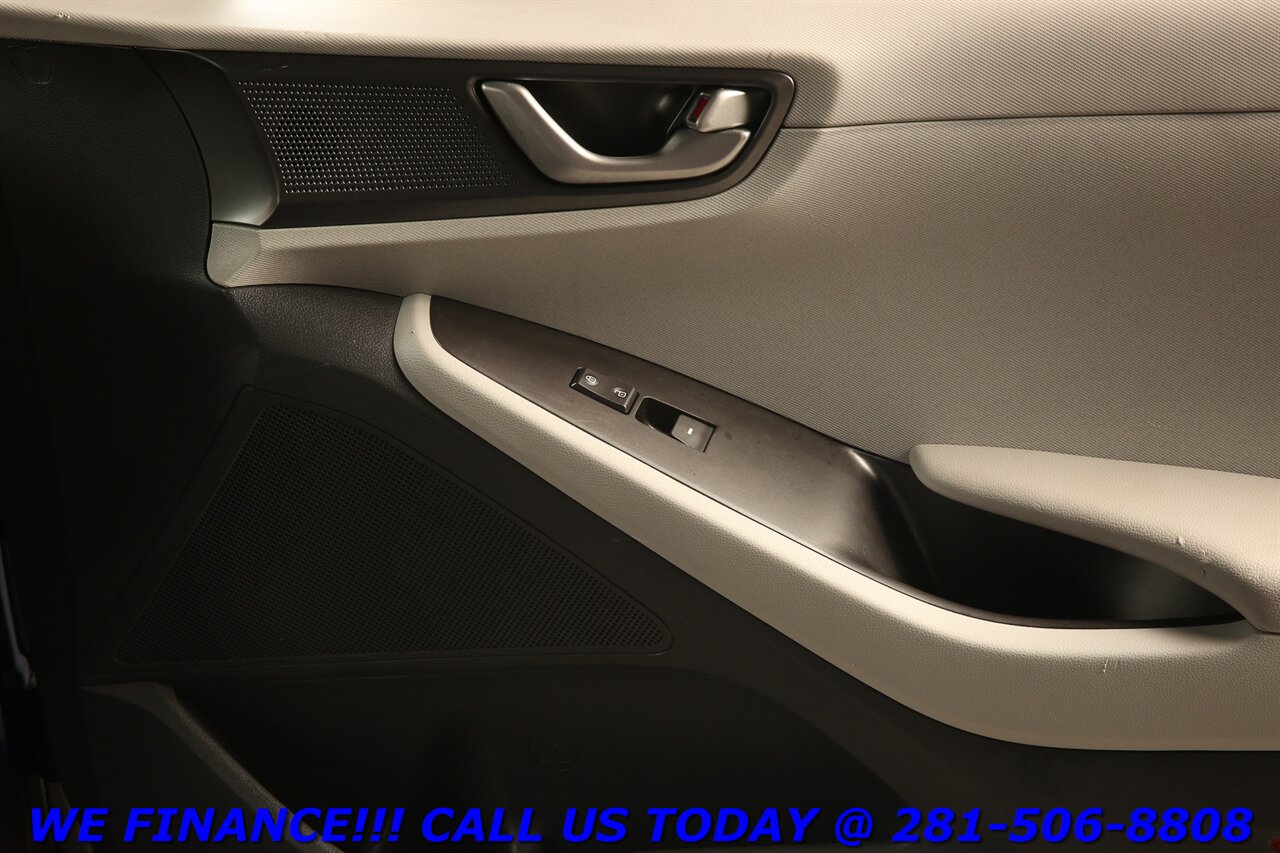 2020 Hyundai IONIQ 2020 SE ELECTRIC 170 RANGE CARPLAY LANE CAM 72K ML   - Photo 25 - Houston, TX 77031