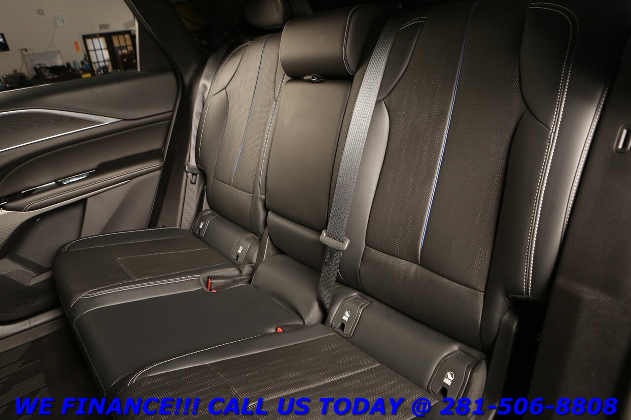 2024 Cadillac LYRIQ 2024 Sport 1 PANO ADAPT CRUISE BLIND HEATSEAT 19K - Photo 21 - Houston, TX 77031