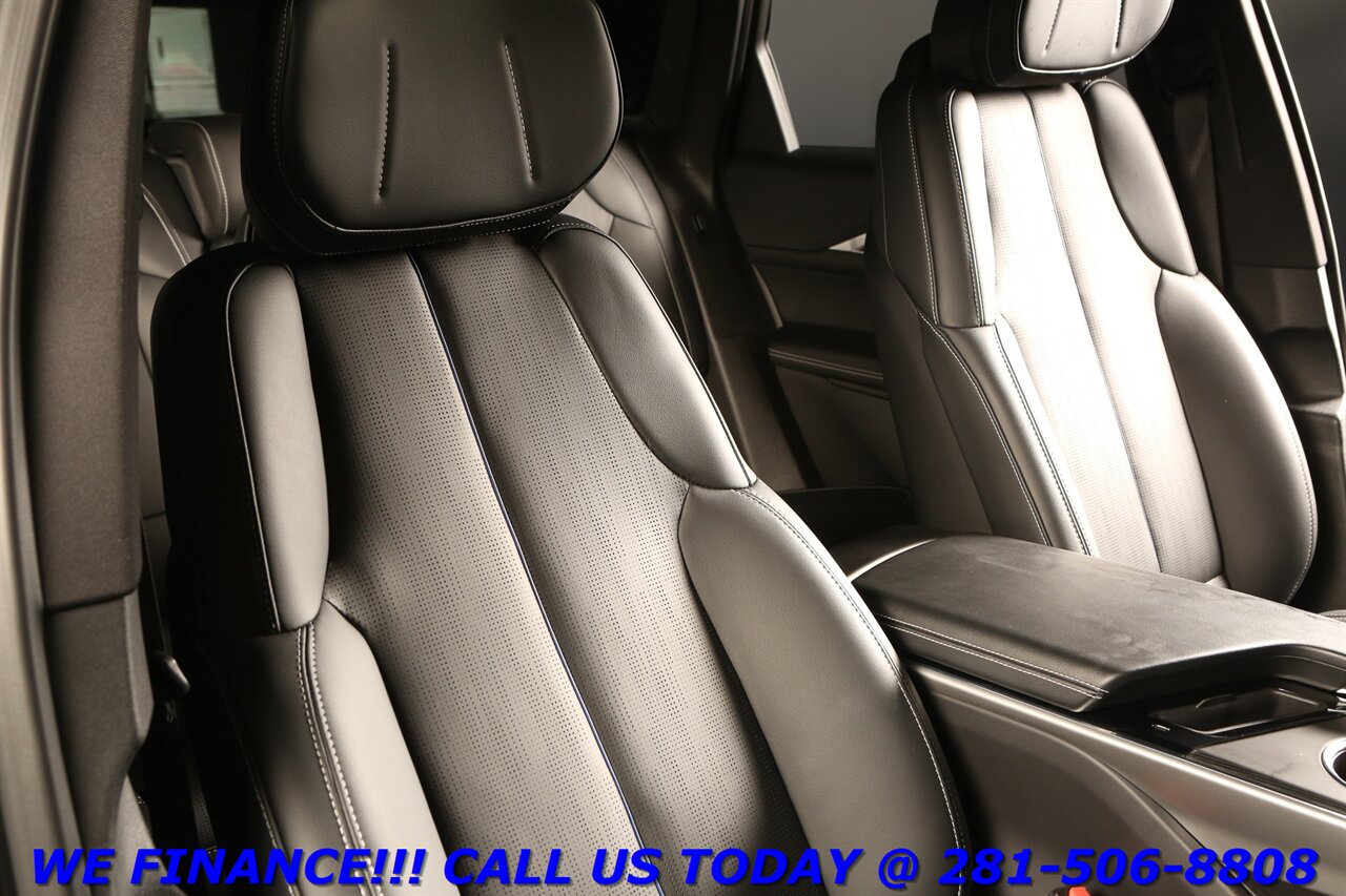 2024 Cadillac LYRIQ 2024 Sport 1 PANO ADAPT CRUISE BLIND HEATSEAT 19K - Photo 19 - Houston, TX 77031