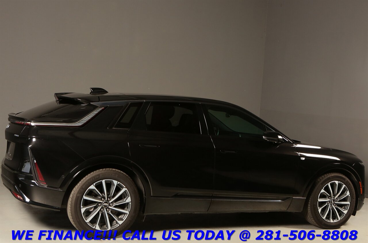 2024 Cadillac LYRIQ 2024 Sport 1 PANO ADAPT CRUISE BLIND HEATSEAT 19K - Photo 6 - Houston, TX 77031