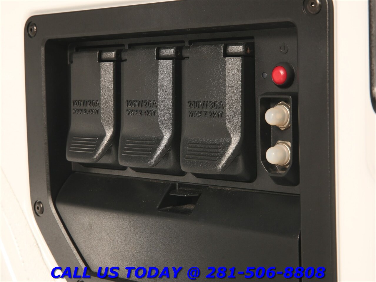 2024 Chevrolet Silverado EV 2024 AWD CREW NAV ADAPT CRUISE BLIND 15K MLS - Photo 23 - Houston, TX 77031