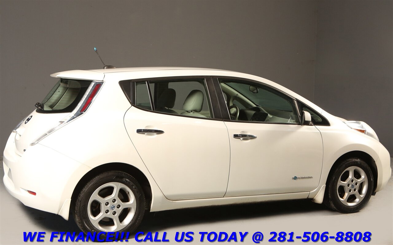 2013 Nissan LEAF 2013 SV PREM PKG NAV HEATSEAT CAMERA 69K MLS - Photo 6 - Houston, TX 77031