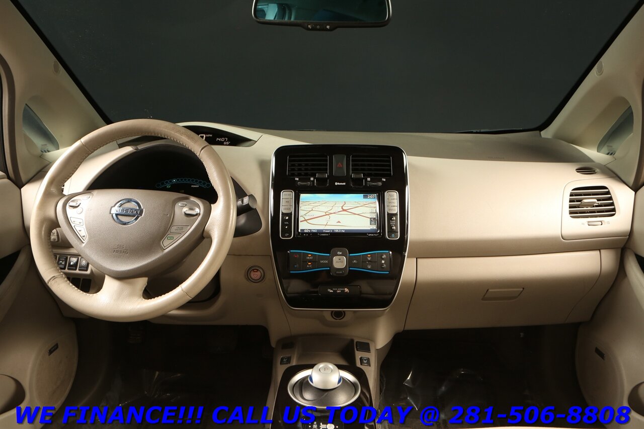 2013 Nissan LEAF 2013 SV PREM PKG NAV HEATSEAT CAMERA 69K MLS - Photo 3 - Houston, TX 77031