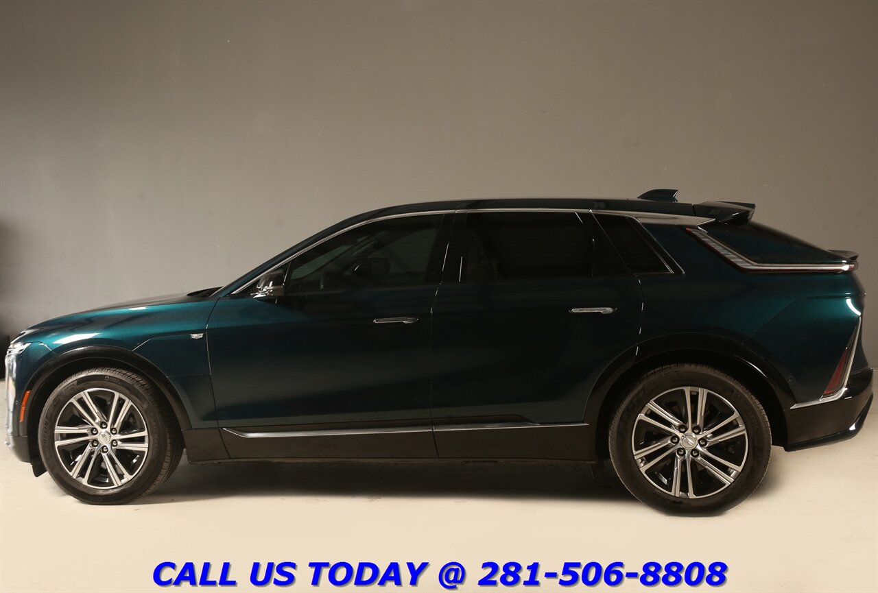 2024 Cadillac LYRIQ 2024 Luxury AWD NAV PANO ADAPTDRIVE CARPLAY 24K Mi - Photo 4 - Houston, TX 77031