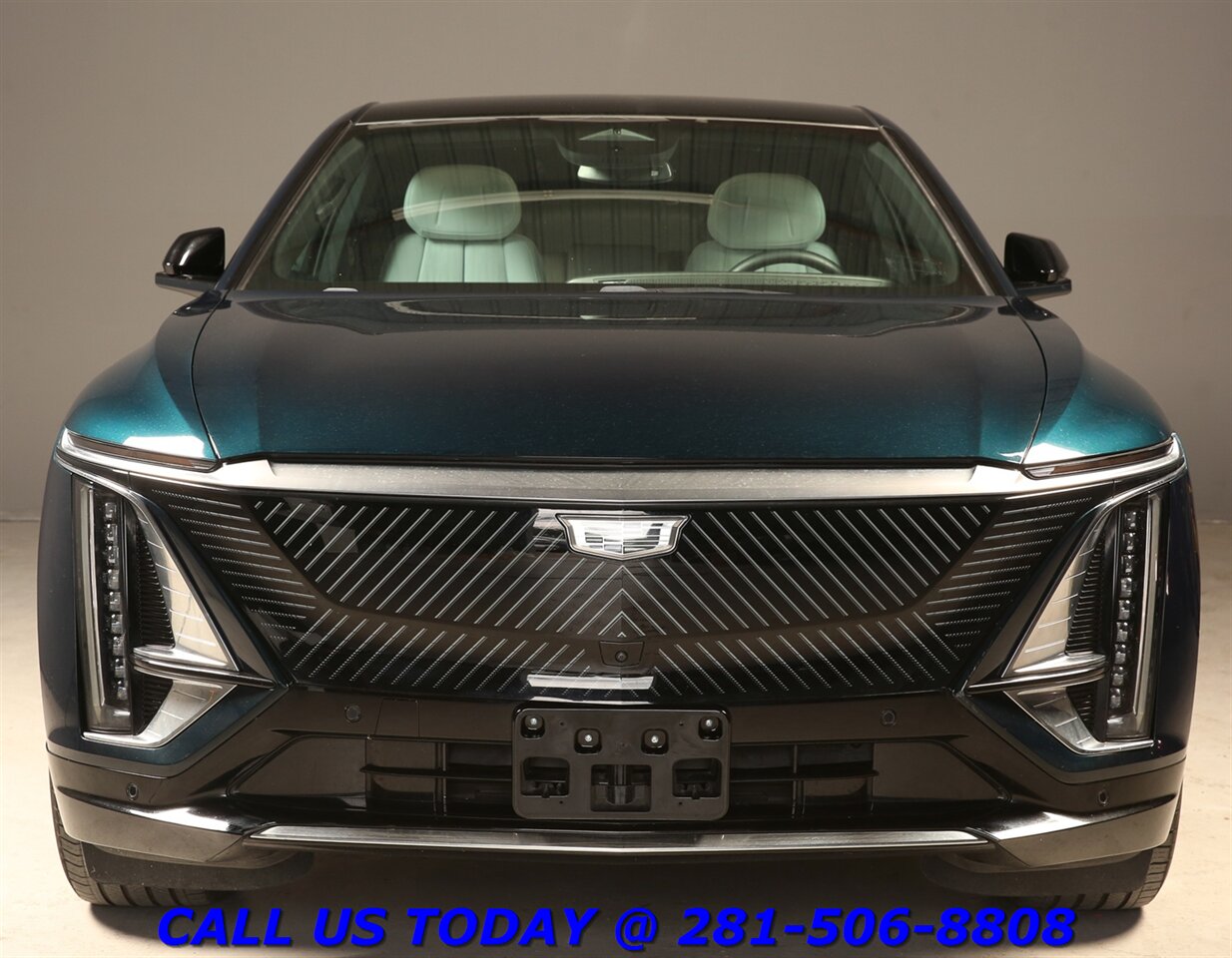 2024 Cadillac LYRIQ 2024 Luxury AWD NAV PANO ADAPTDRIVE CARPLAY 24K Mi - Photo 8 - Houston, TX 77031