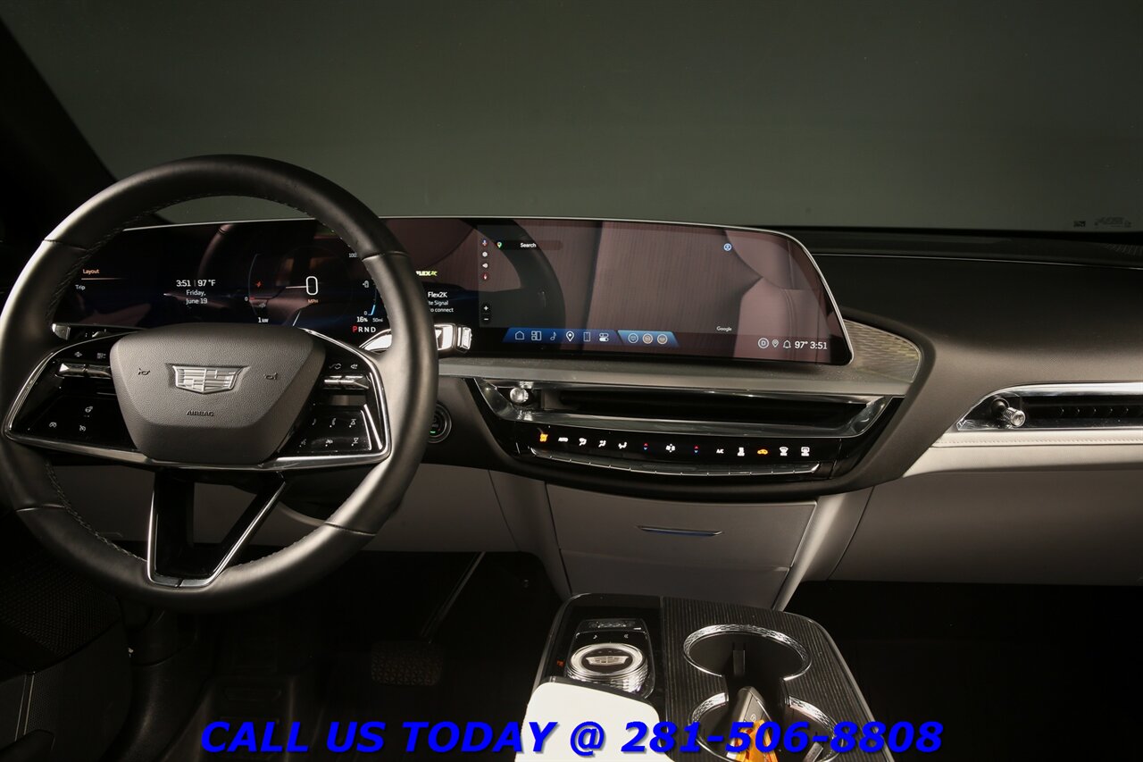 2024 Cadillac LYRIQ 2024 Luxury AWD NAV PANO ADAPTDRIVE CARPLAY 24K Mi - Photo 3 - Houston, TX 77031