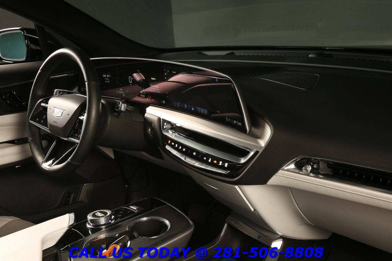 2024 Cadillac LYRIQ 2024 Luxury AWD NAV PANO ADAPTDRIVE CARPLAY 24K Mi - Photo 20 - Houston, TX 77031