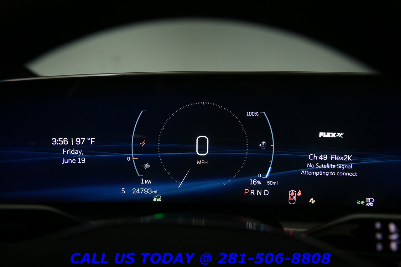 2024 Cadillac LYRIQ 2024 Luxury AWD NAV PANO ADAPTDRIVE CARPLAY 24K Mi - Photo 16 - Houston, TX 77031